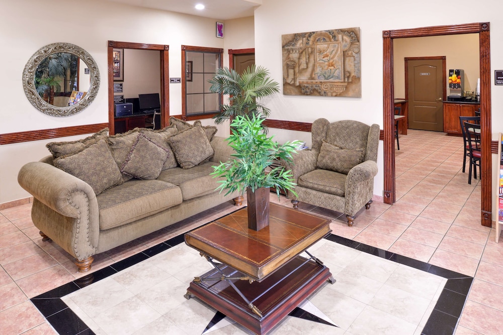 Americas Best Value Inn And Suites San Benito 28/37