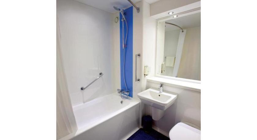 Travelodge Widnes 7/7