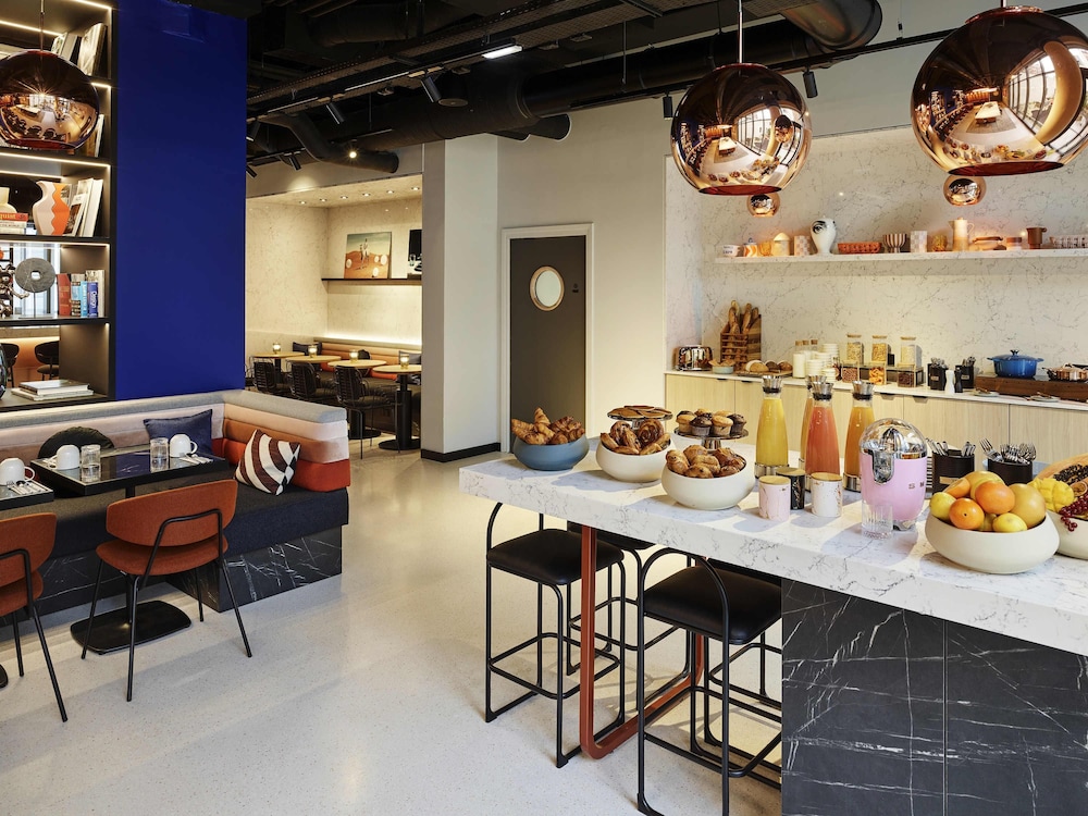 TRIBE Paris Saint Ouen 43/59