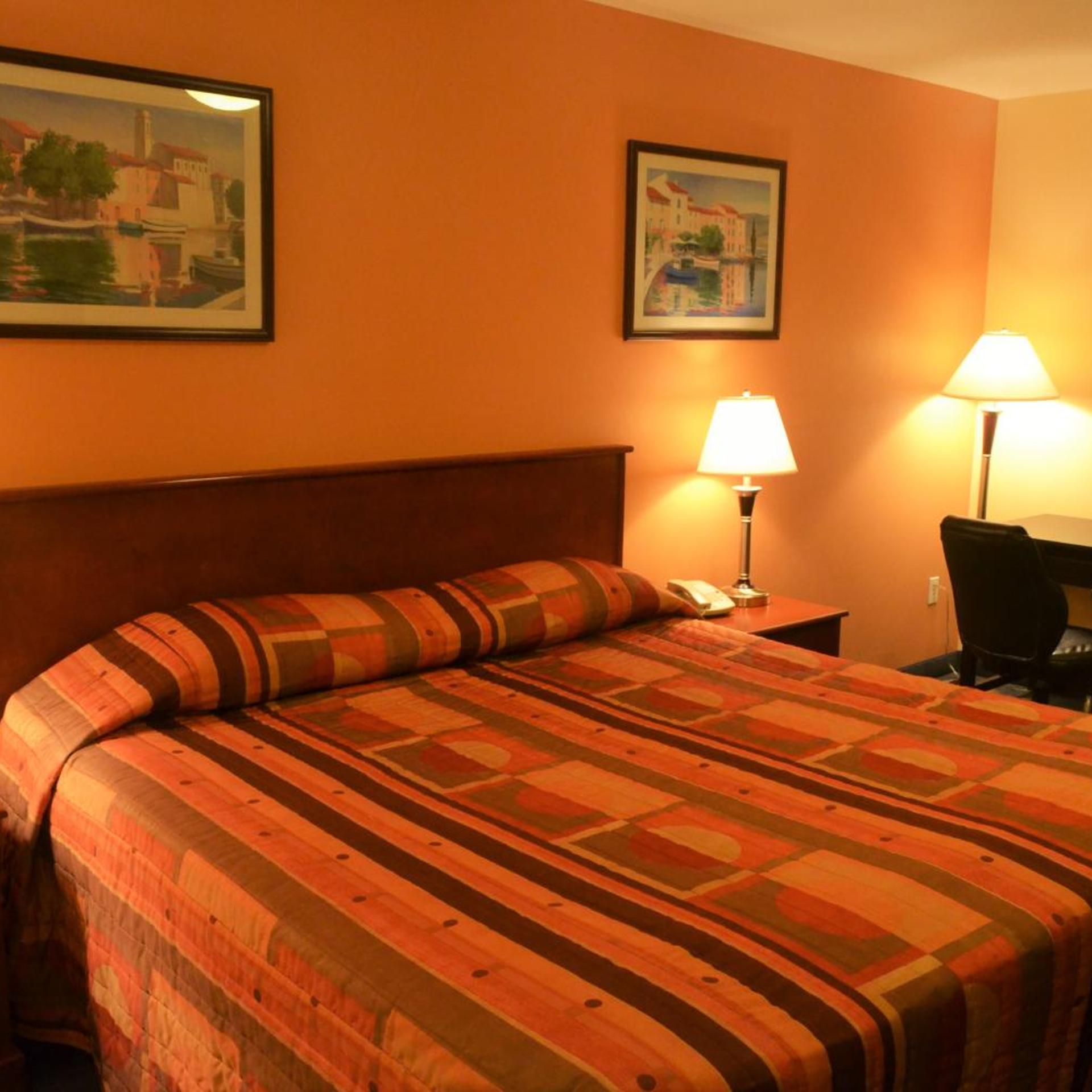 Aurora Park Inn & Suites 9/19