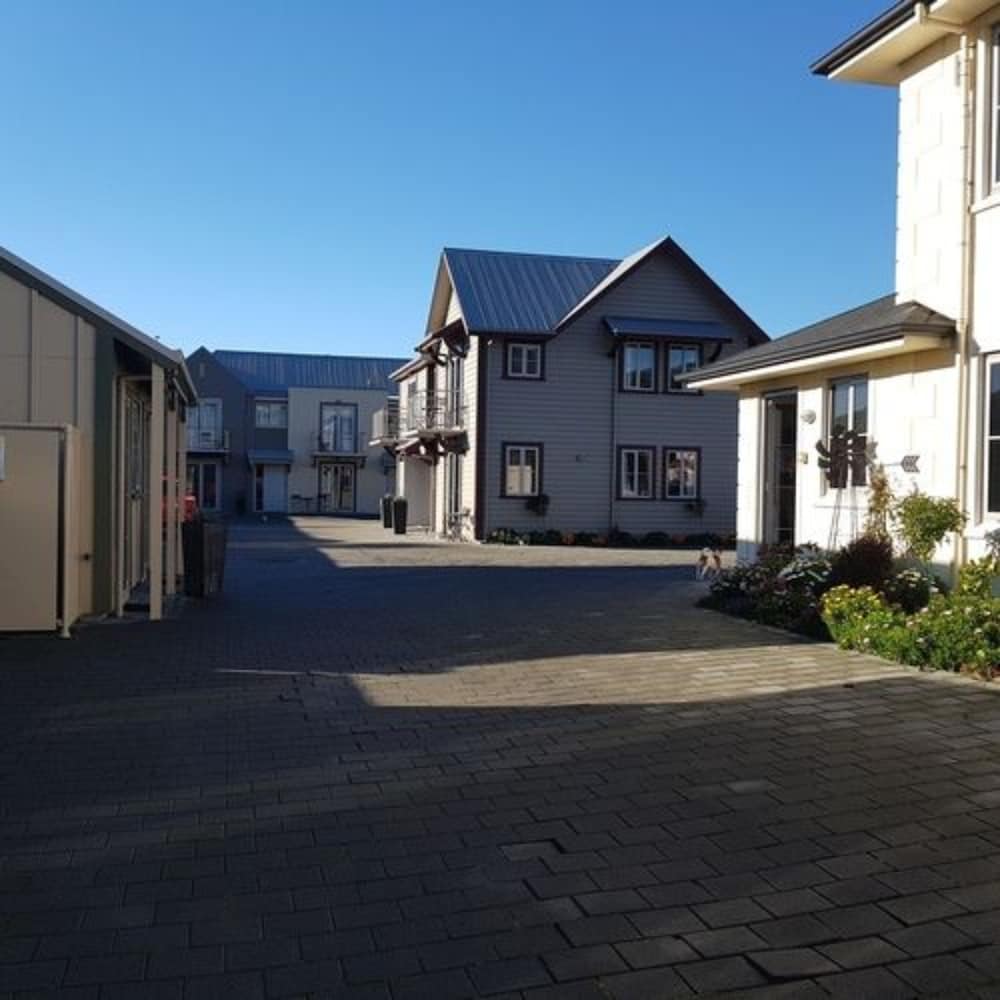 The Mews Oamaru 60/67