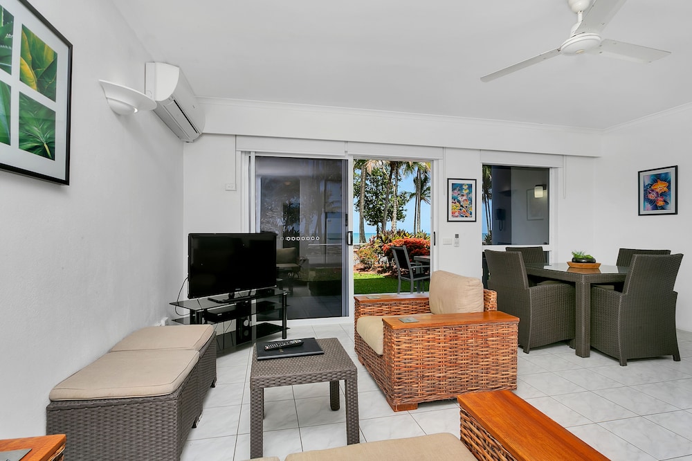 Agincourt Beachfront Apartments 39/72