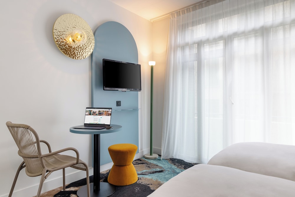 Mercure Annecy Centre 53/69
