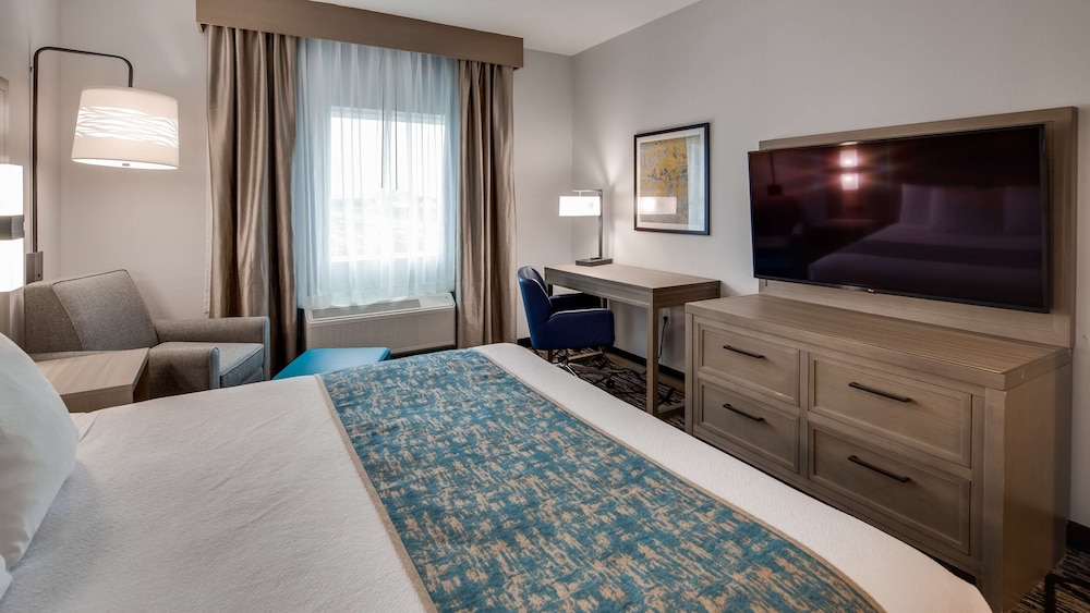 Best Western Plus Mid County 12/31