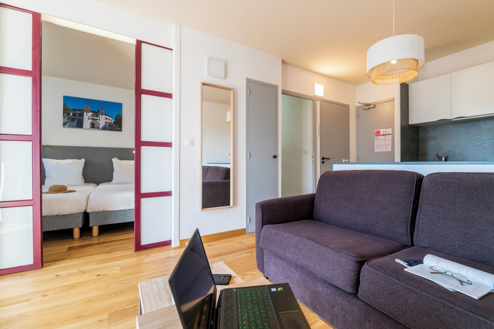 RESIDENCE LES JARDINS DU LAC CERISE HOTELS AND RESIDENCES 26/50
