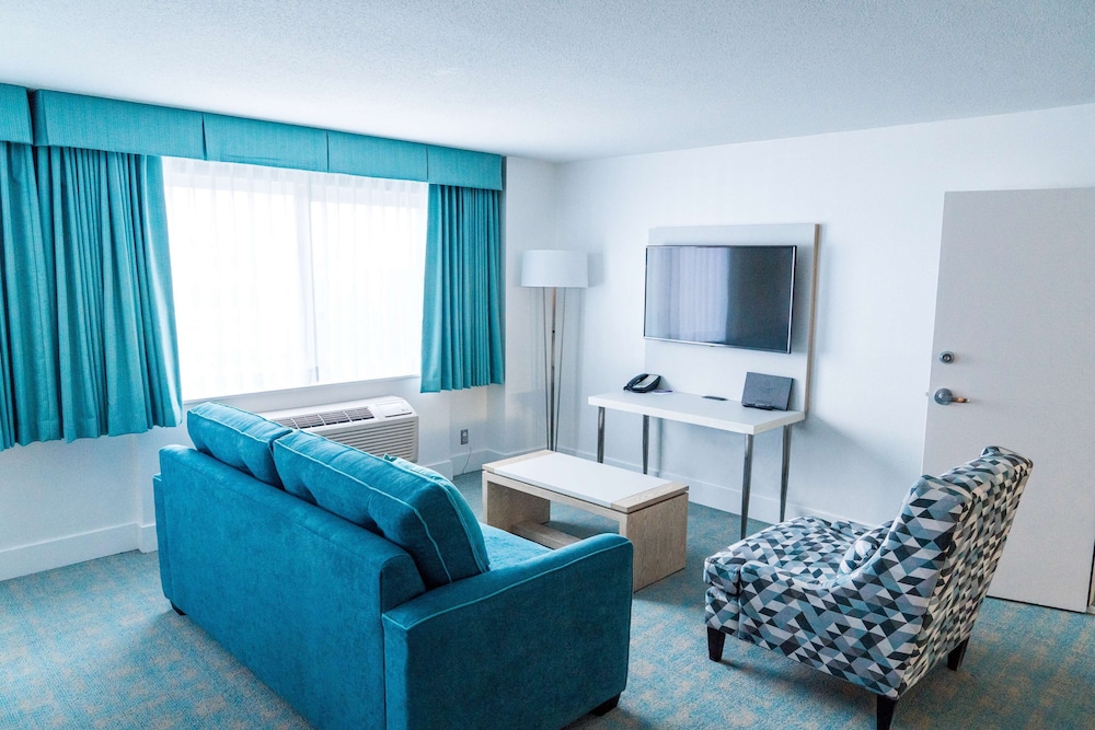 Coast Langley City Hotel And Convention Centre 26/50
