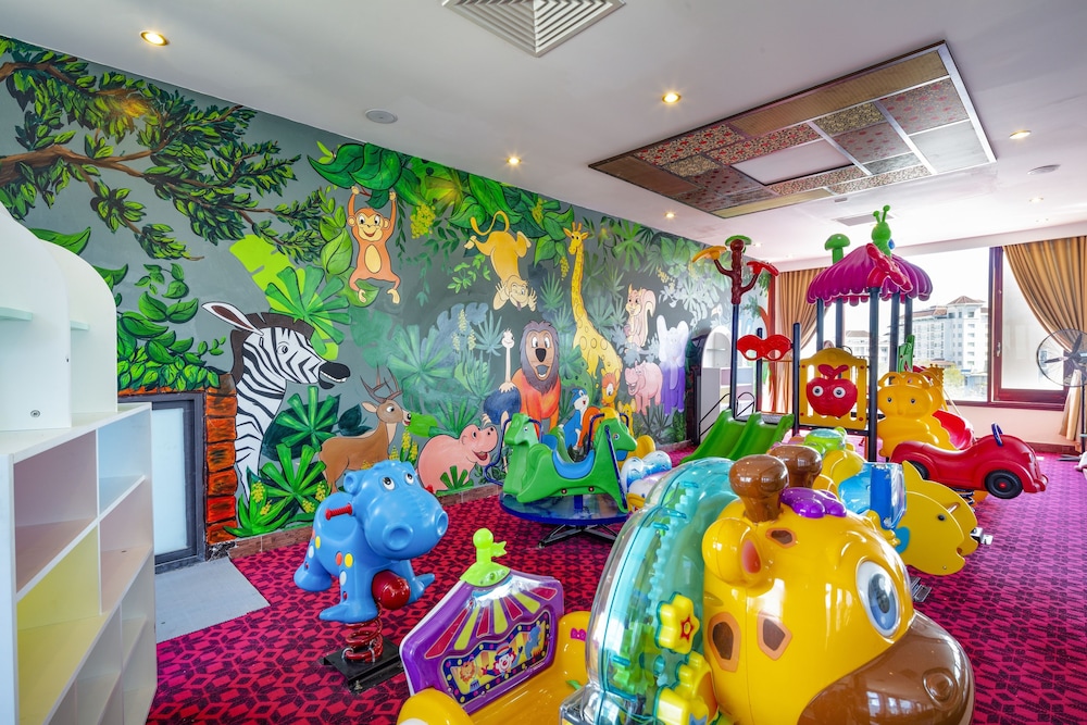 Thanh Lich Royal Boutique Hotel 61/69