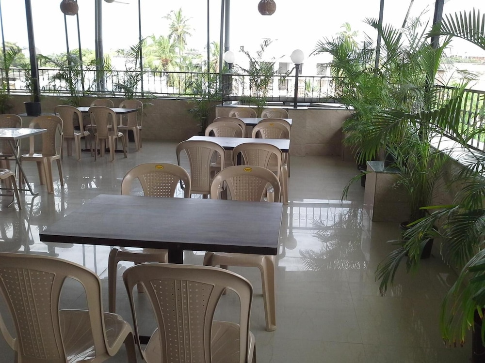 Hotel Galaxy's Vaibhav 22/40