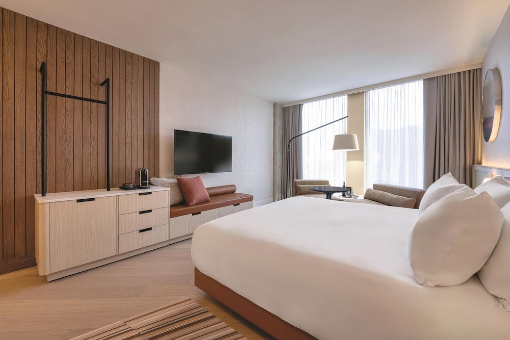 The Clayfield, in the Unbound Collection by Hyatt 9/29