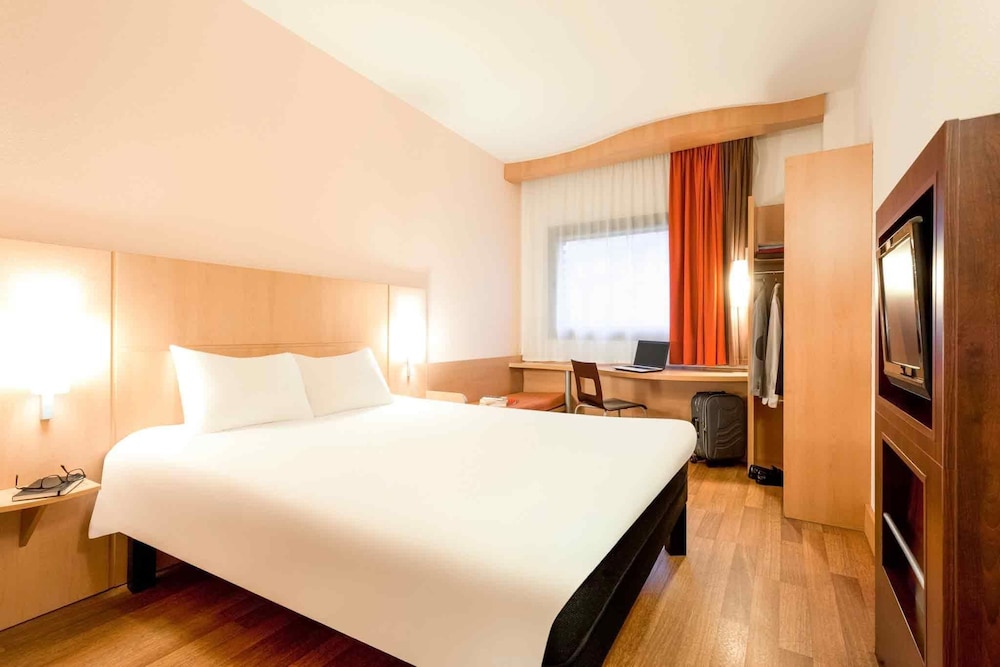 Ibis Bilbao Centro Hotel 10/72