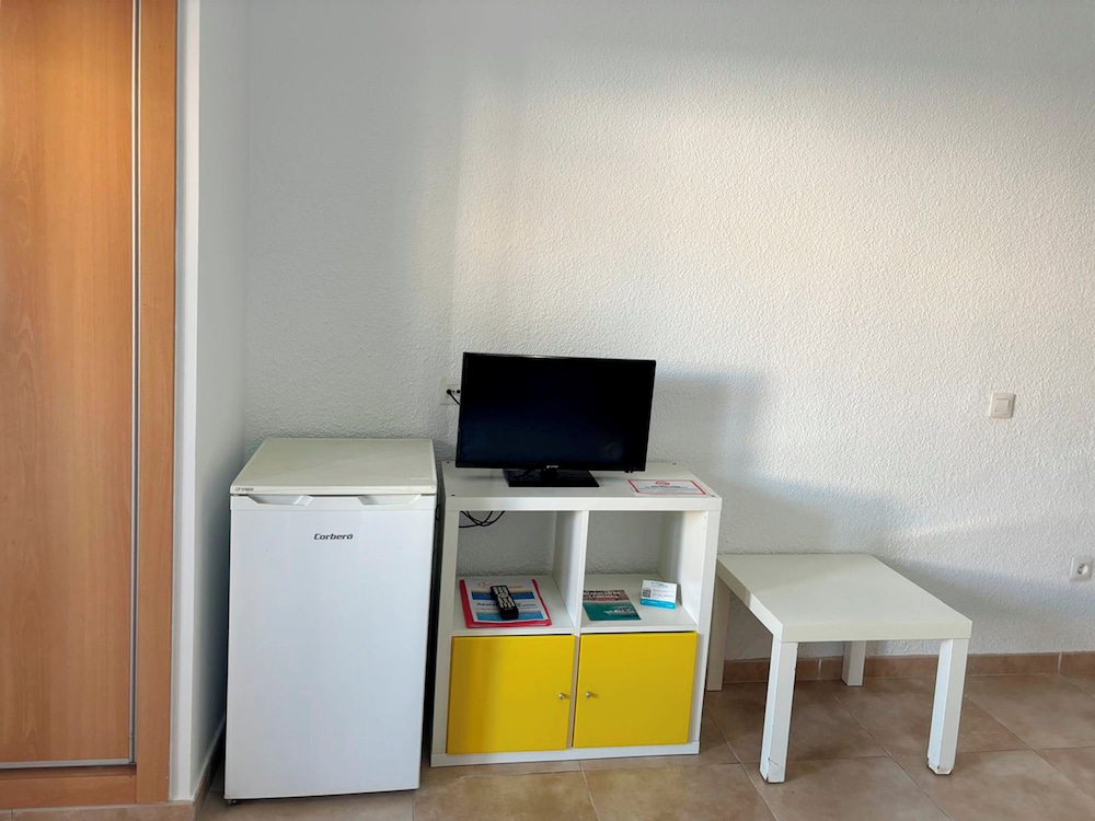 APARTAMENTOS RESIDENCIAL DOÑA CARMEN 3000 36/50