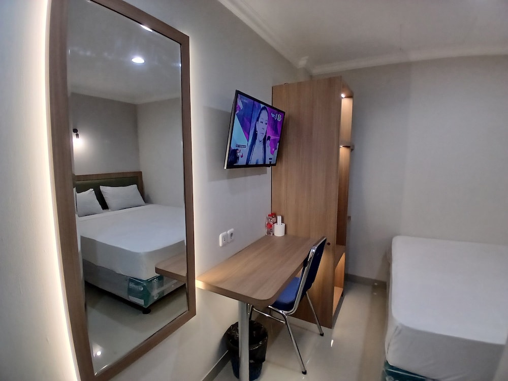 Ethan Hotel 36/36