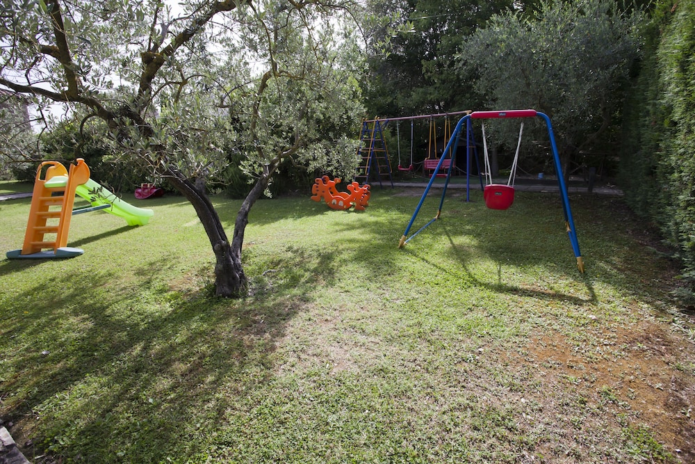 Il Poggio Degli Olivi 20/50