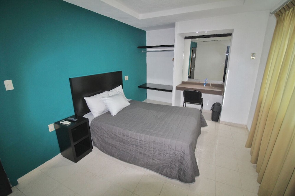 EMS Hoteles Real De Boca 11/25