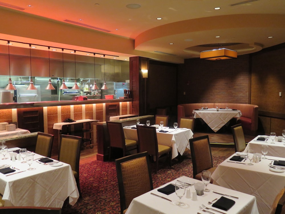 Harrah's Joliet - A Caesars Rewards Destination 50/70
