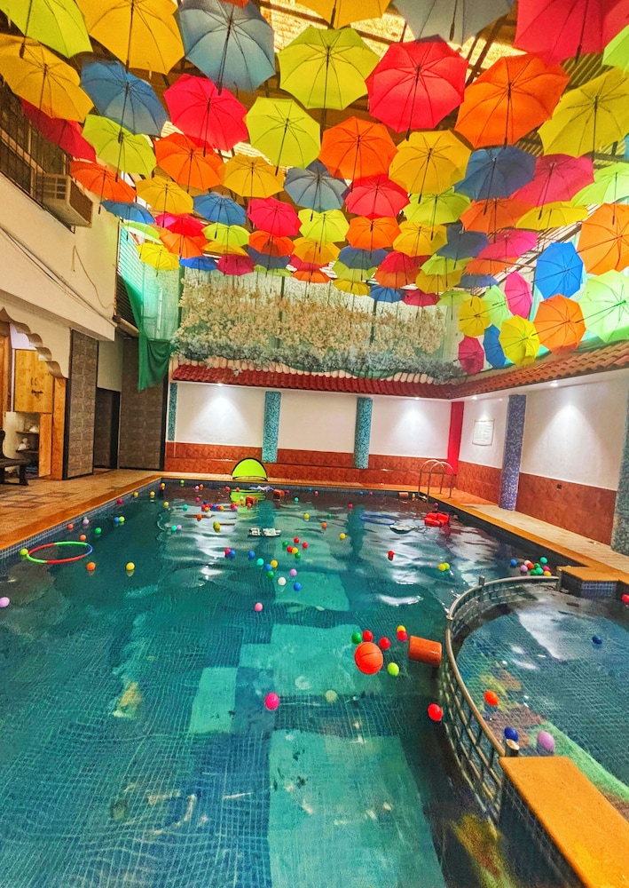 Hotel Pratap Heritage 29/50