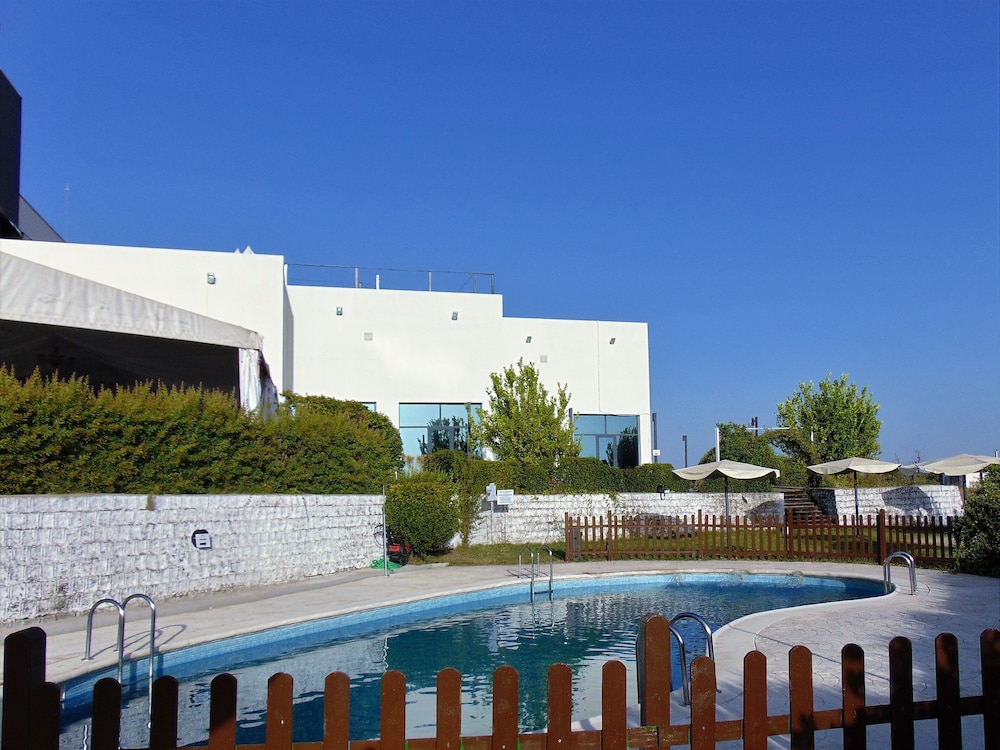 Hospedium Valles de Gredos Golf 43/50
