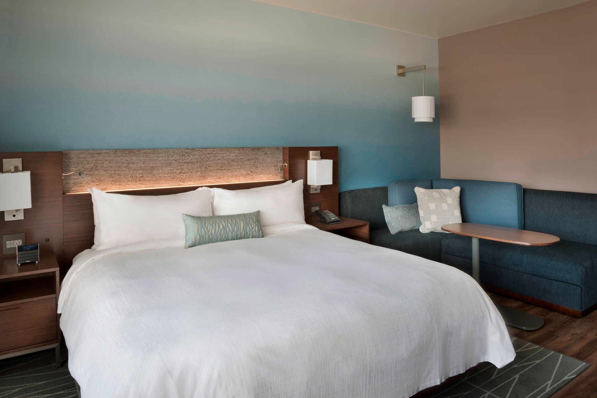 Room at Buffalo Marriott at LECOM HARBORCENTER, BUFFALO - NY