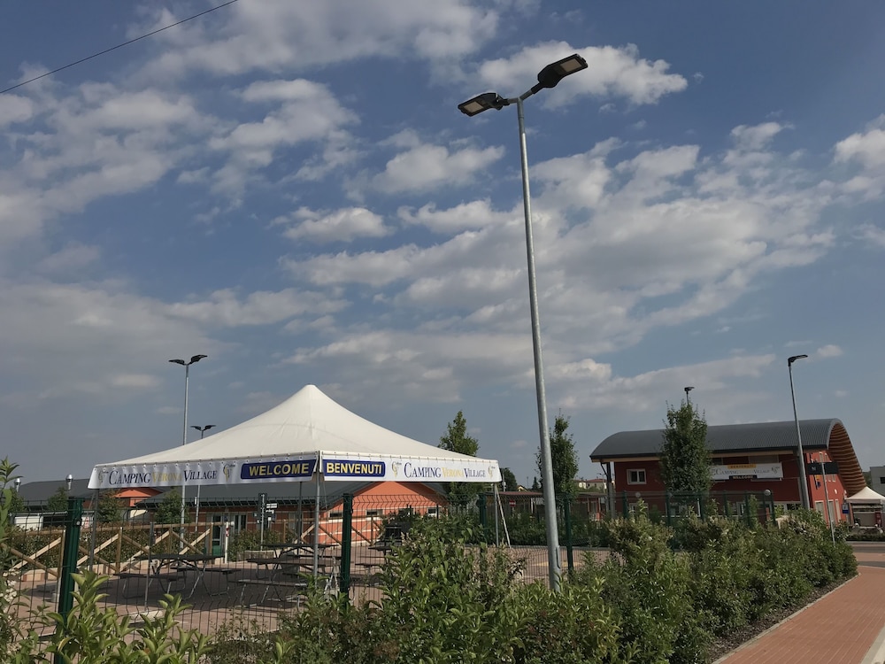 Camping Verona Village 25/30