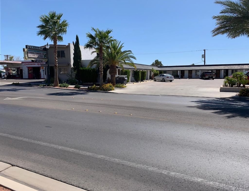 The Sands Motel 24/36