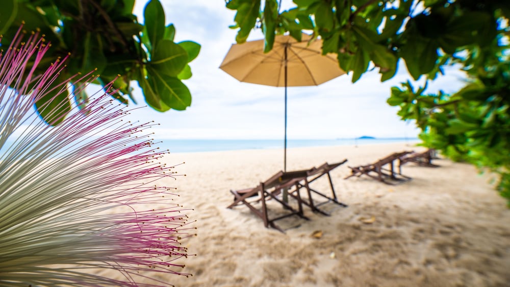 Baan Klang Aow Beach Resort 56/66