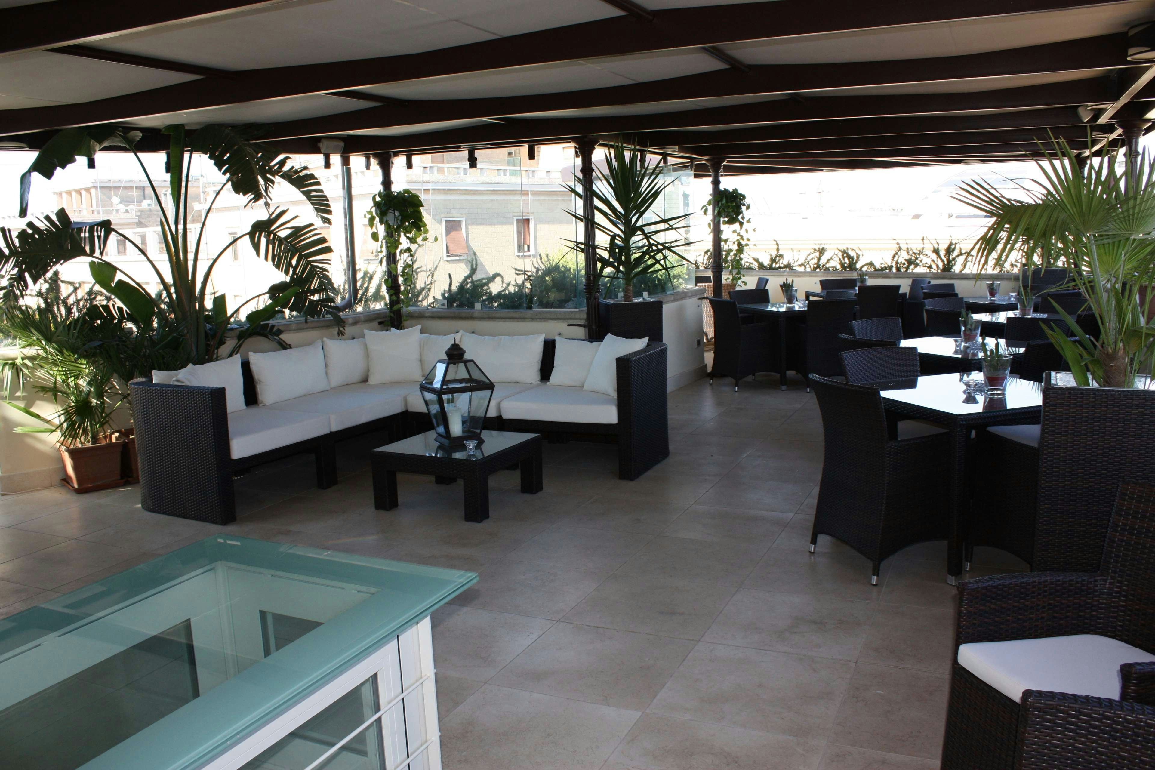 Suite Hotel Santa Chiara 28/50