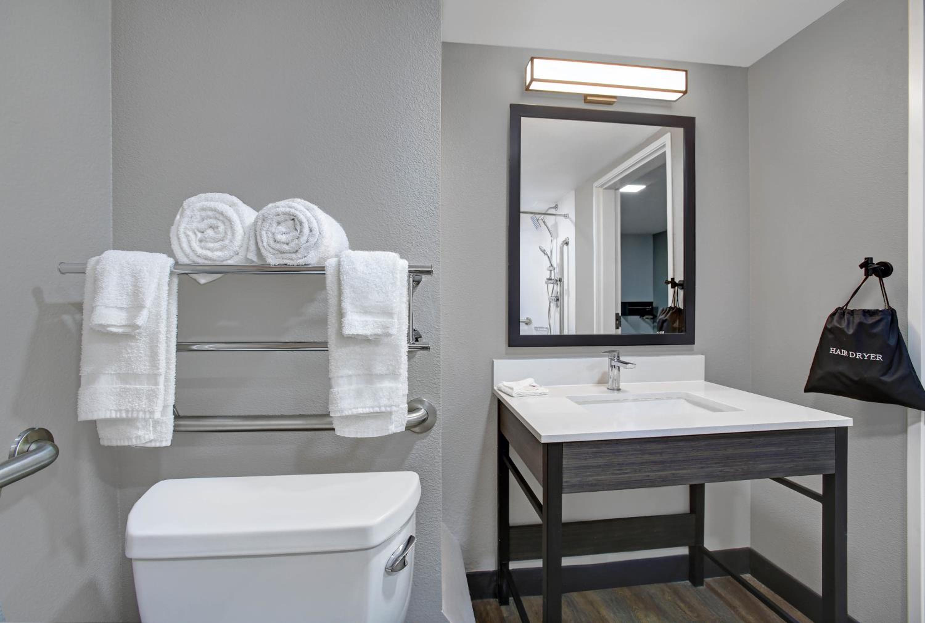 Room, 2 Queen Beds, Accessible, Motel6 Monahans, TX 6/8