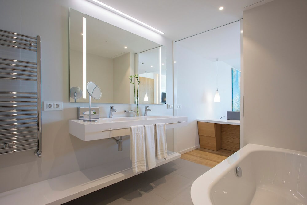 Junior Suite, Single, Double Bed, Pool View, Terrace, Hipotels Playa de Palma Palace 3/6