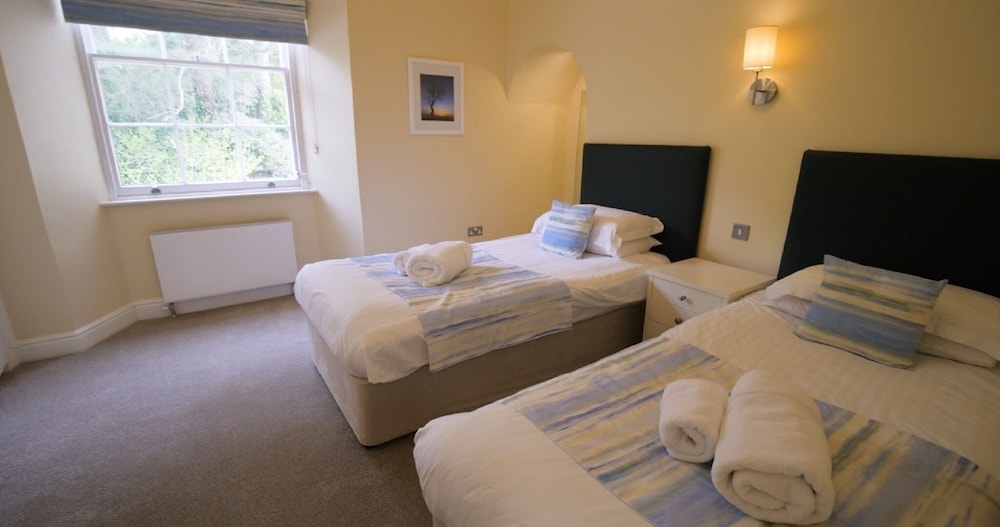 2 BEDROOMS, APARTMENT, SEA VIEW