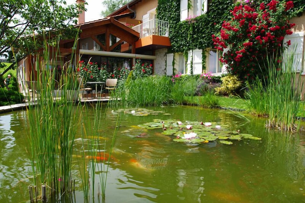 Hotel Des Grands Vins 50/62