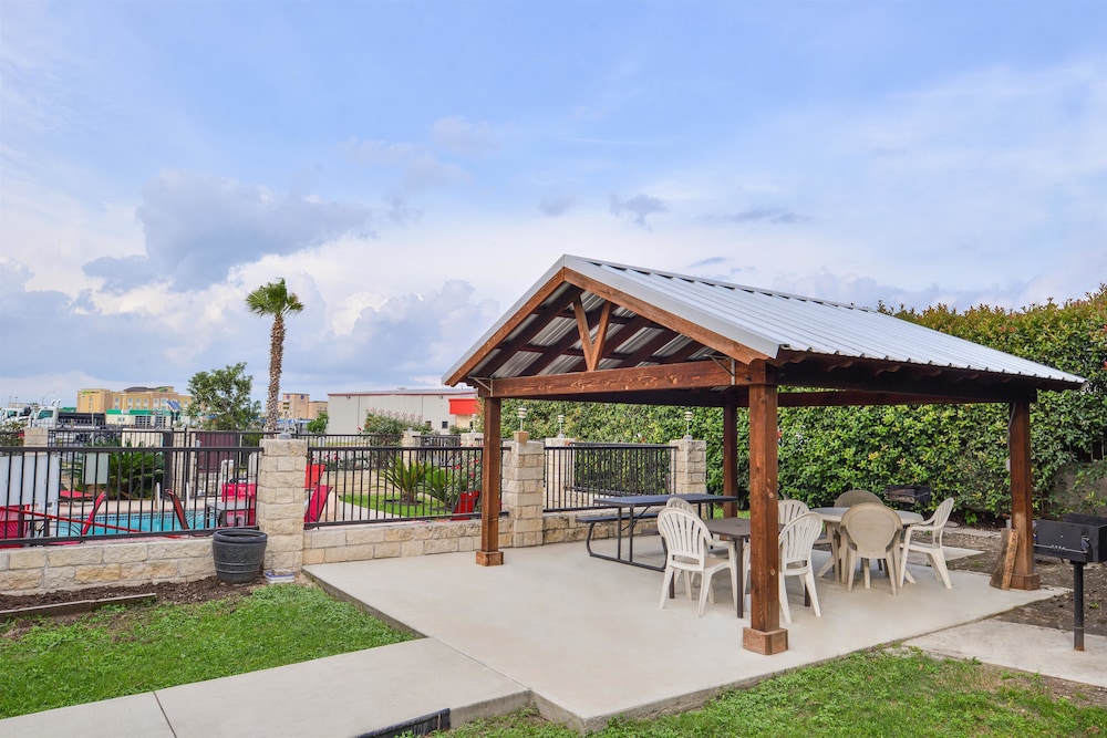 Americas Best Value Inn Buda Austin S 5/37