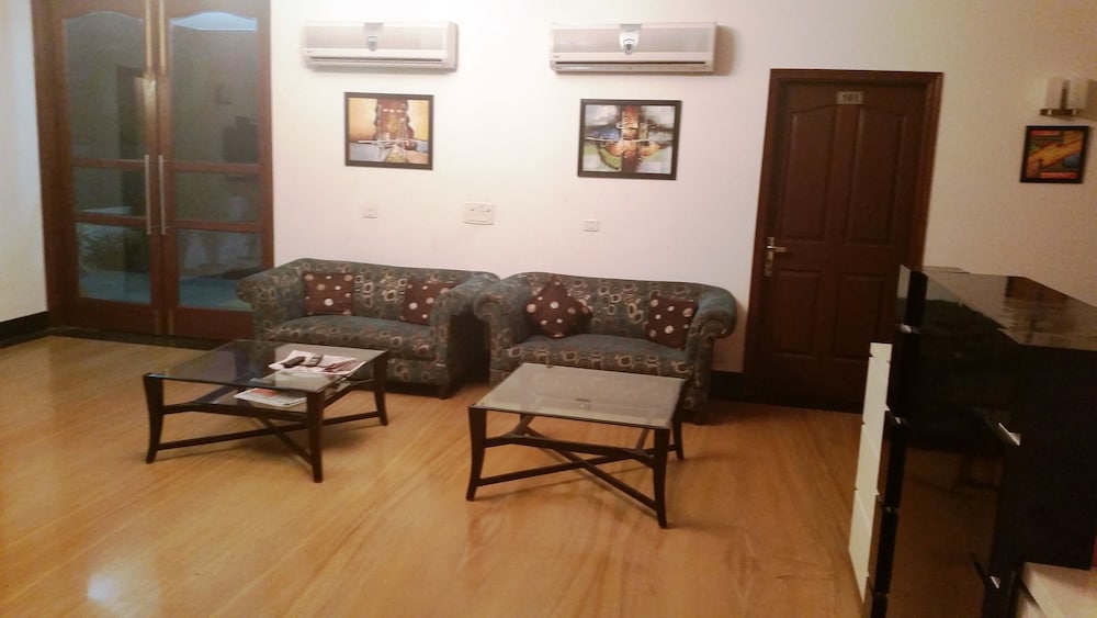 Tavisha Villa Gurgaon 22/40