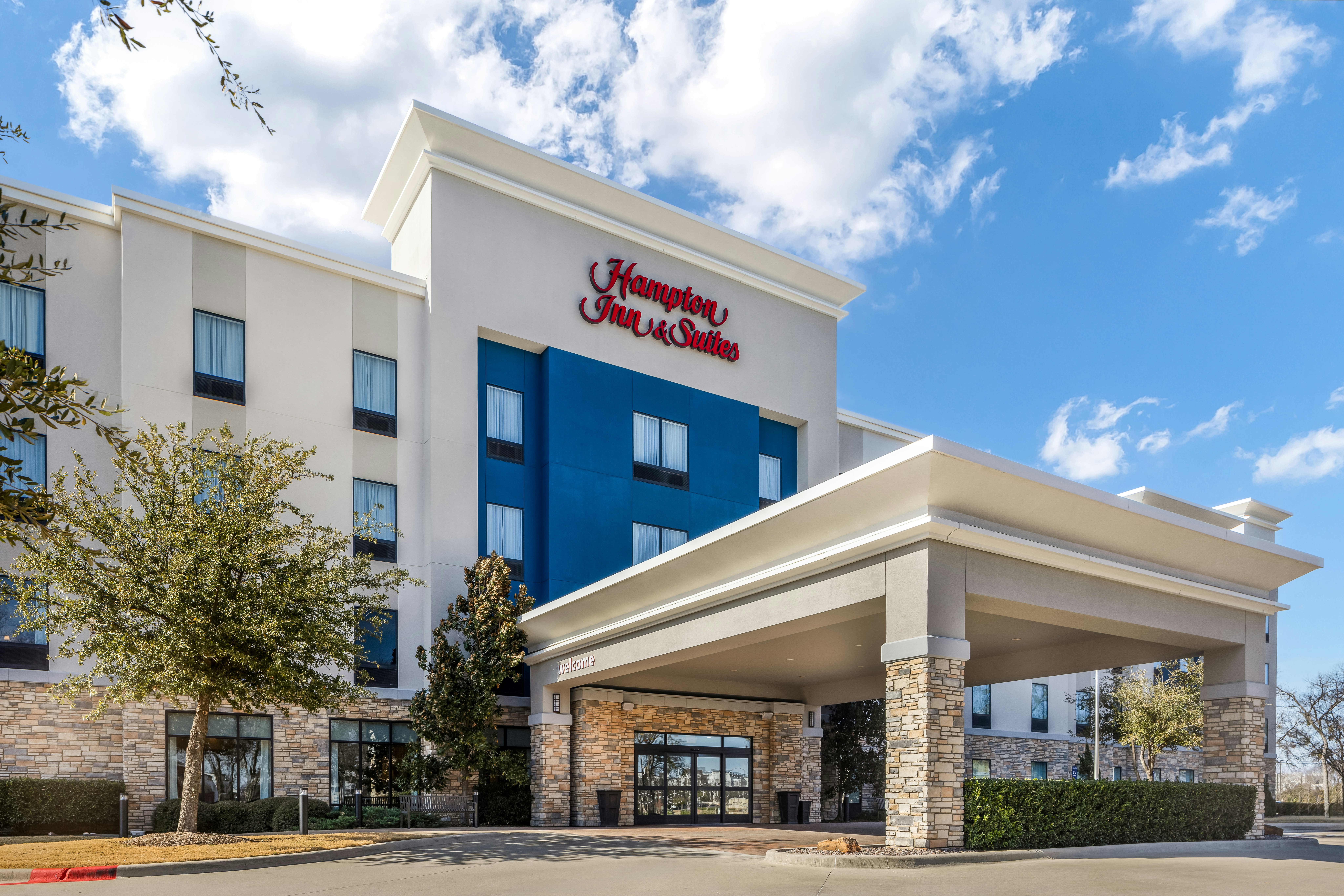 Hampton Inn Suites Dallas Plano East Tx 4/76