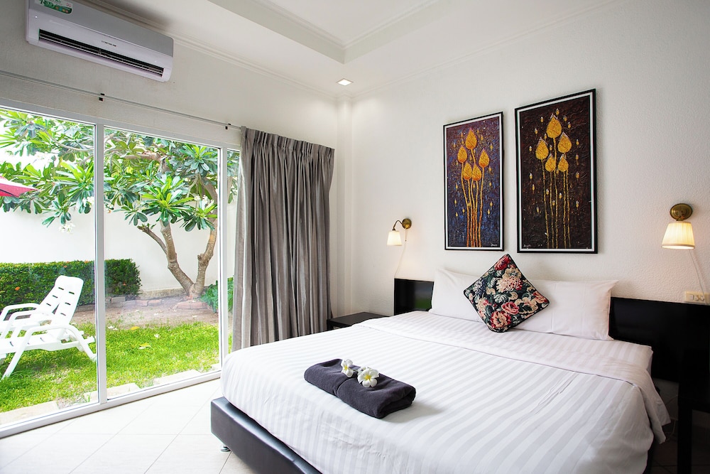 2 BEDROOMS, SUPERIOR, VILLA, PRIVATE POOL