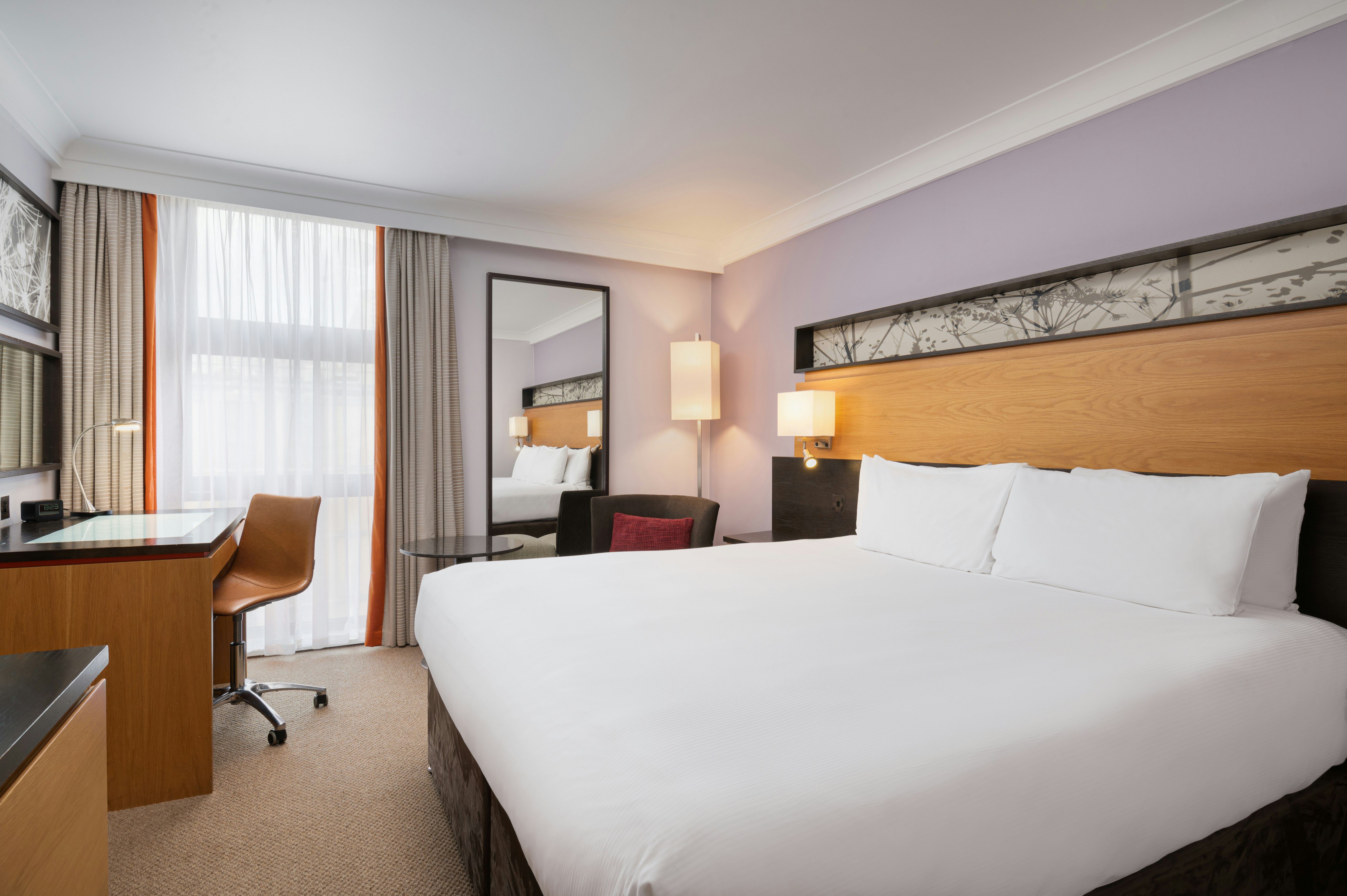 PRESIDENTIAL, SUITE