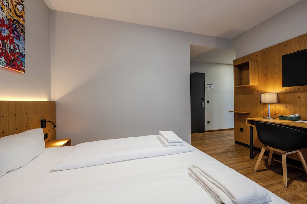 Mk Hotel Berlin 6/50