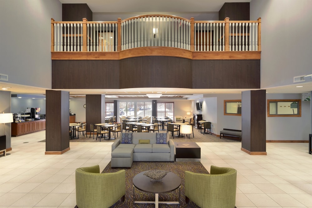 Wingate by Wyndham Sylvania/Toledo 38/56