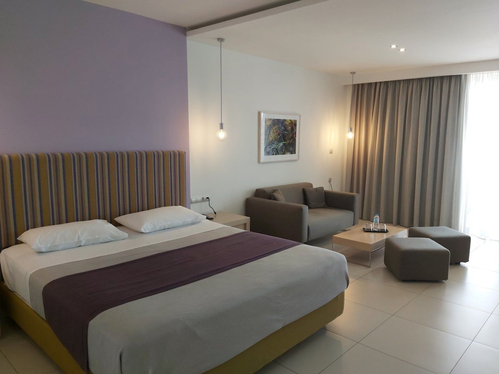 El Greco Hotel 9/45