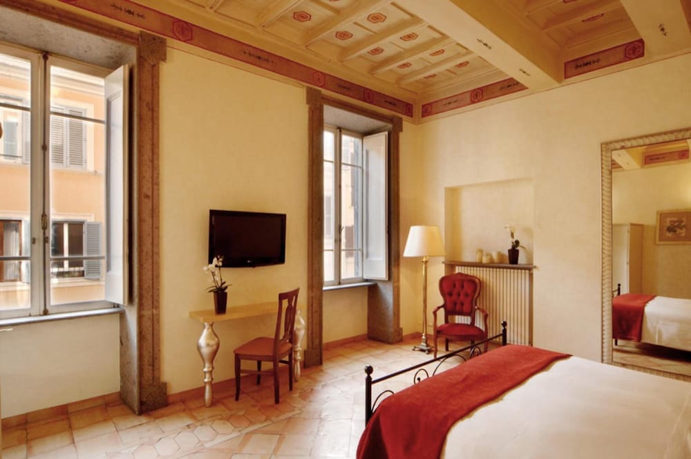 ROOM, TRIPLE