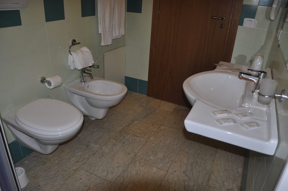 Delfino Beach Hotel 50/50