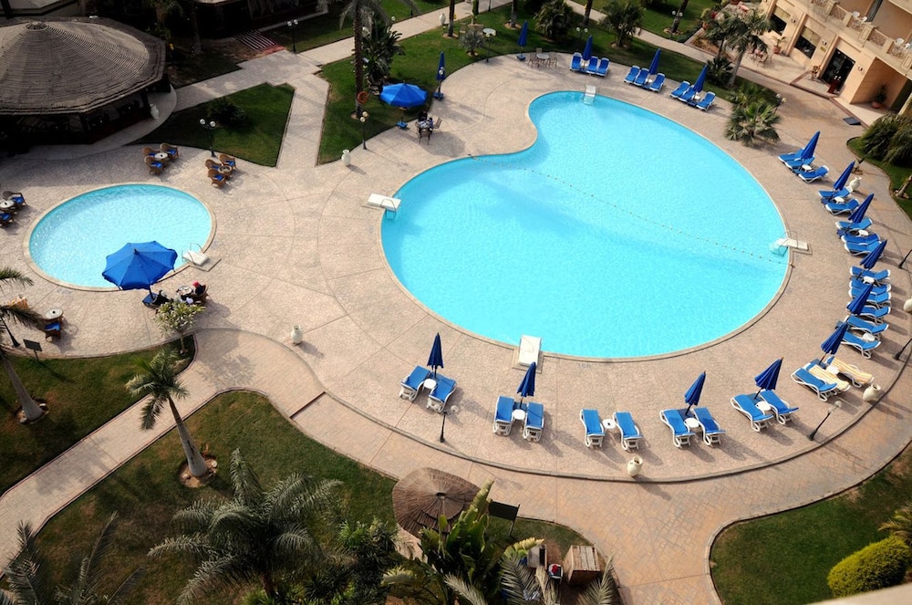 AraCan Grand Pyramids Hotel 6/48