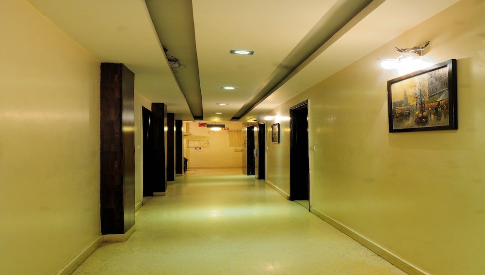 Hotel Aman International 38/67