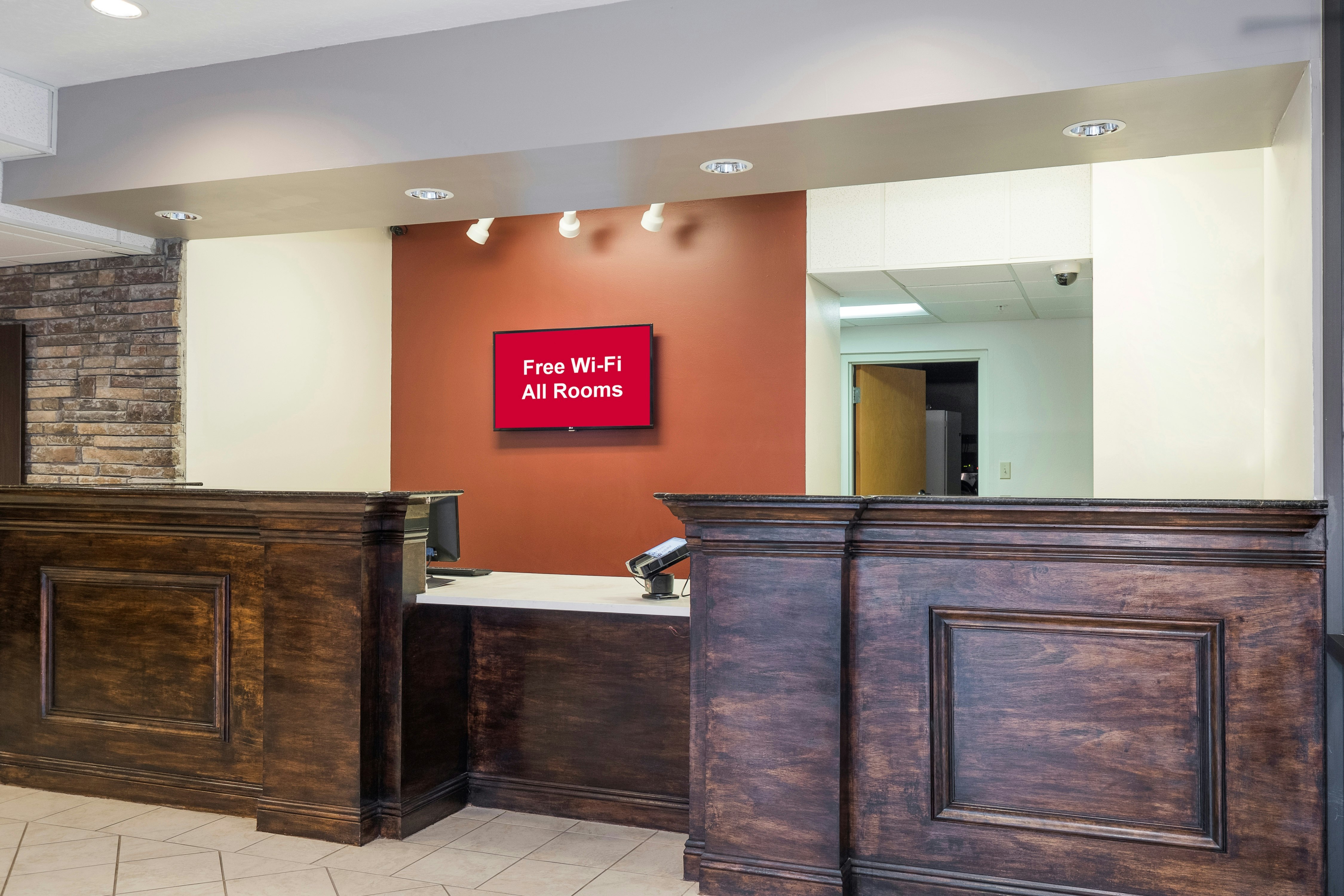 Red Roof Inn & Suites Biloxi 12/39
