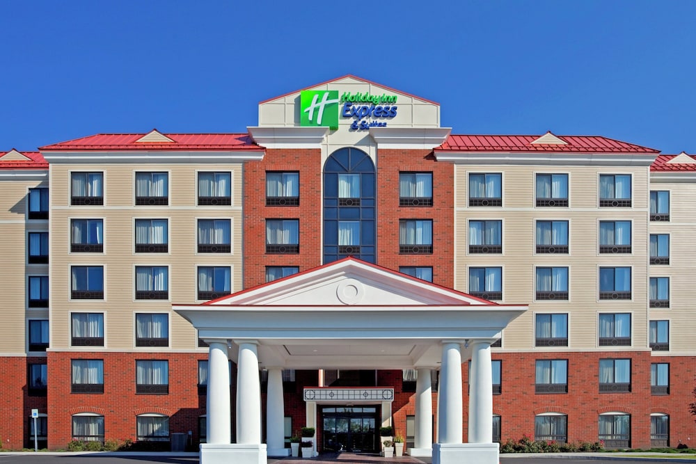Holiday Inn Express Hotel Suites Latham 6/70
