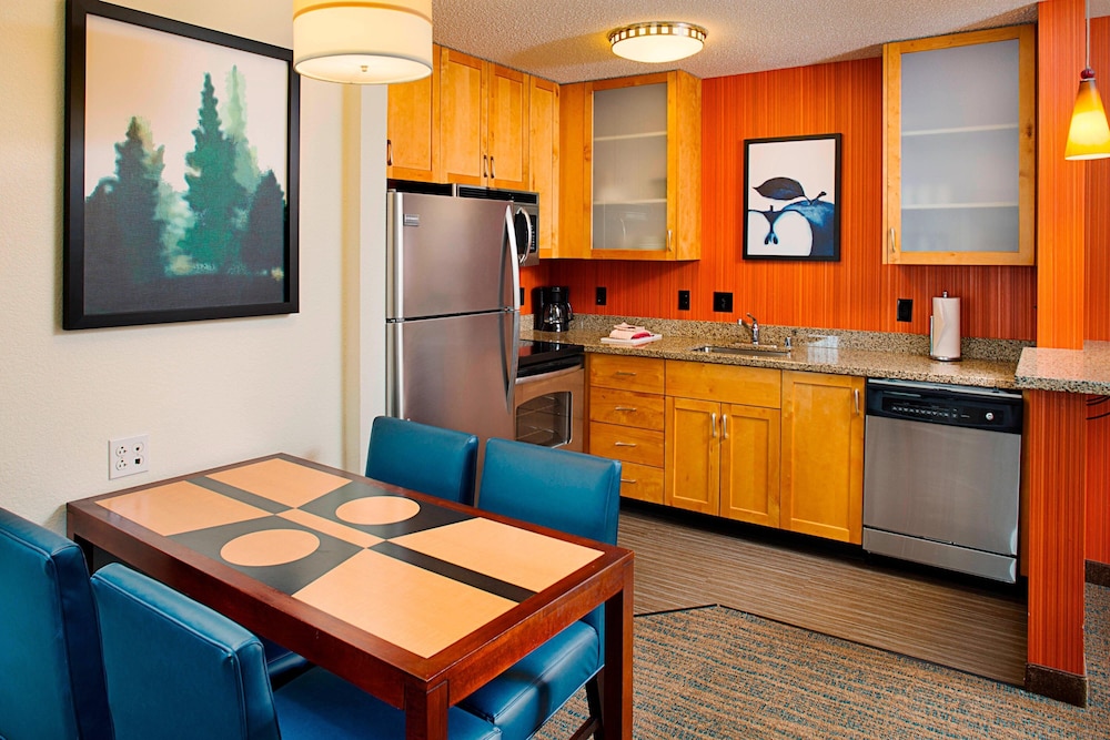Residence Inn by Marriott Bellevue Downtown 30/50