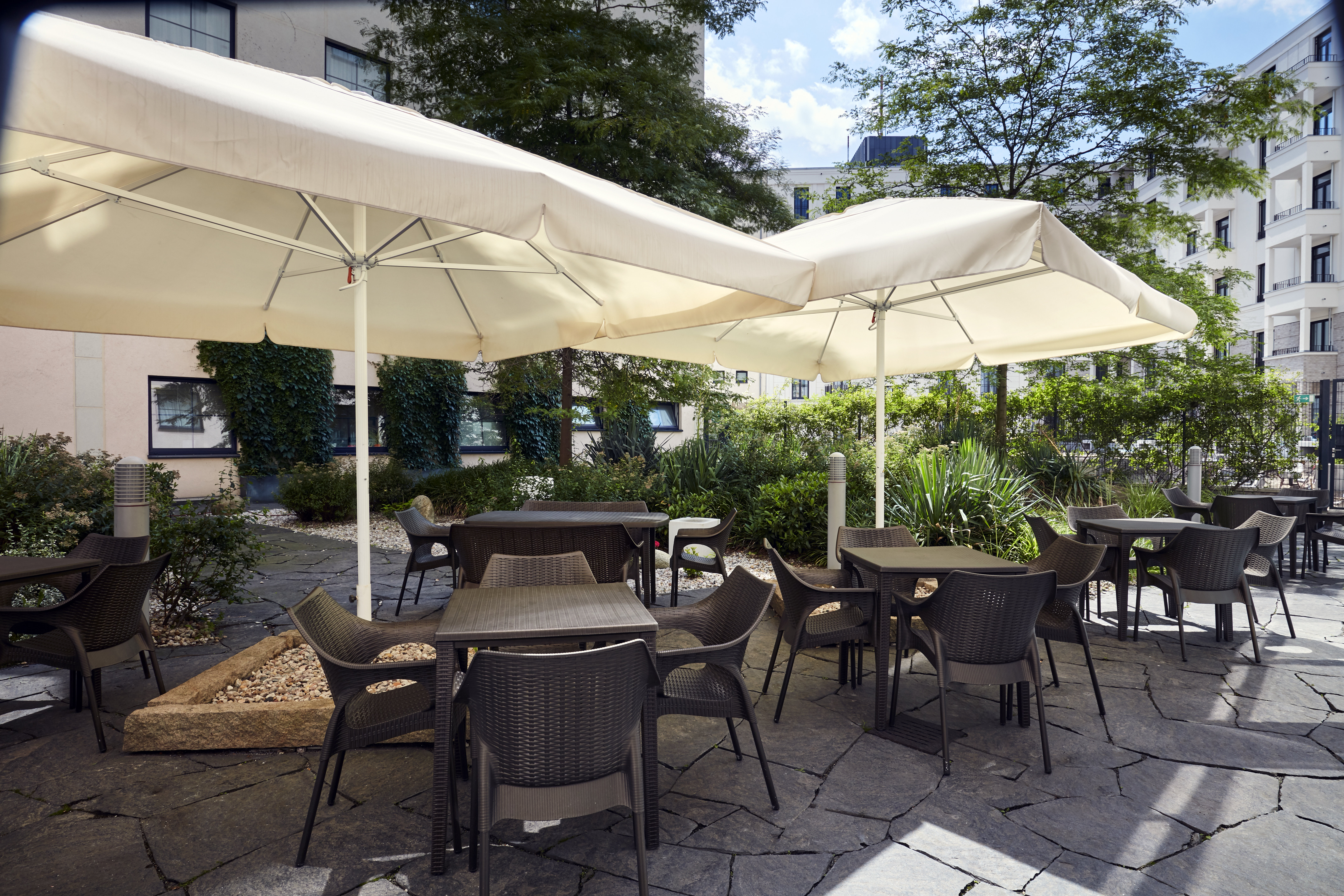 HOLIDAY INN EXPRESS BERLIN CITY CENTRE 32/52