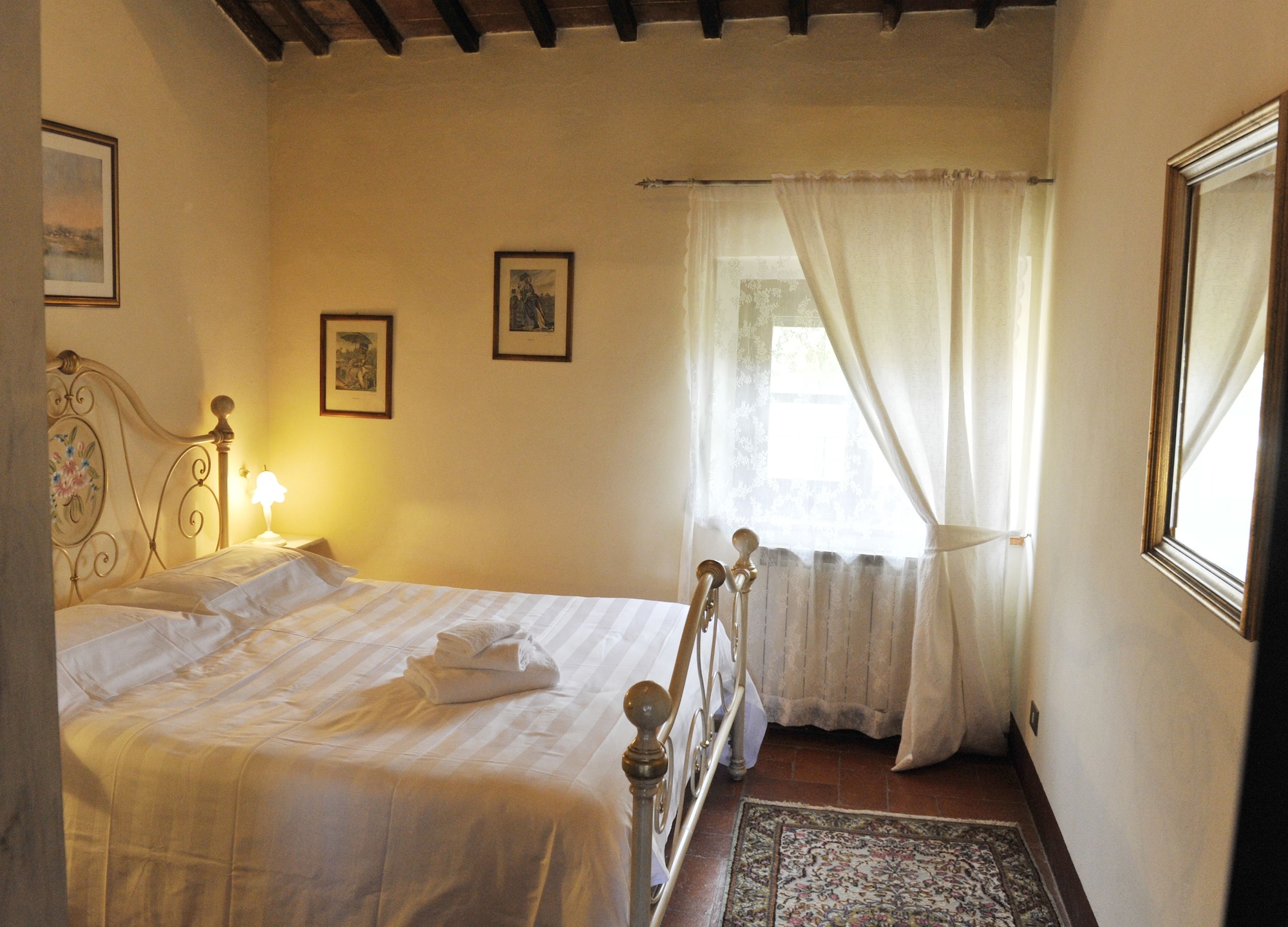 Apartment, Double and Twin Beds, Valley View