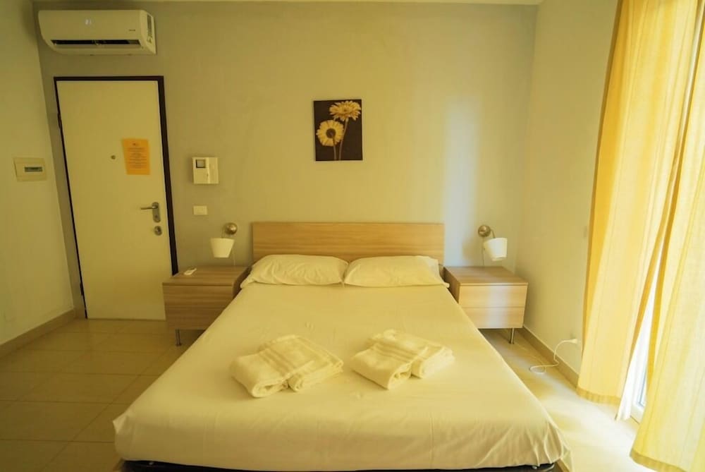 Isa Fiumicino Airport Residence 23/50
