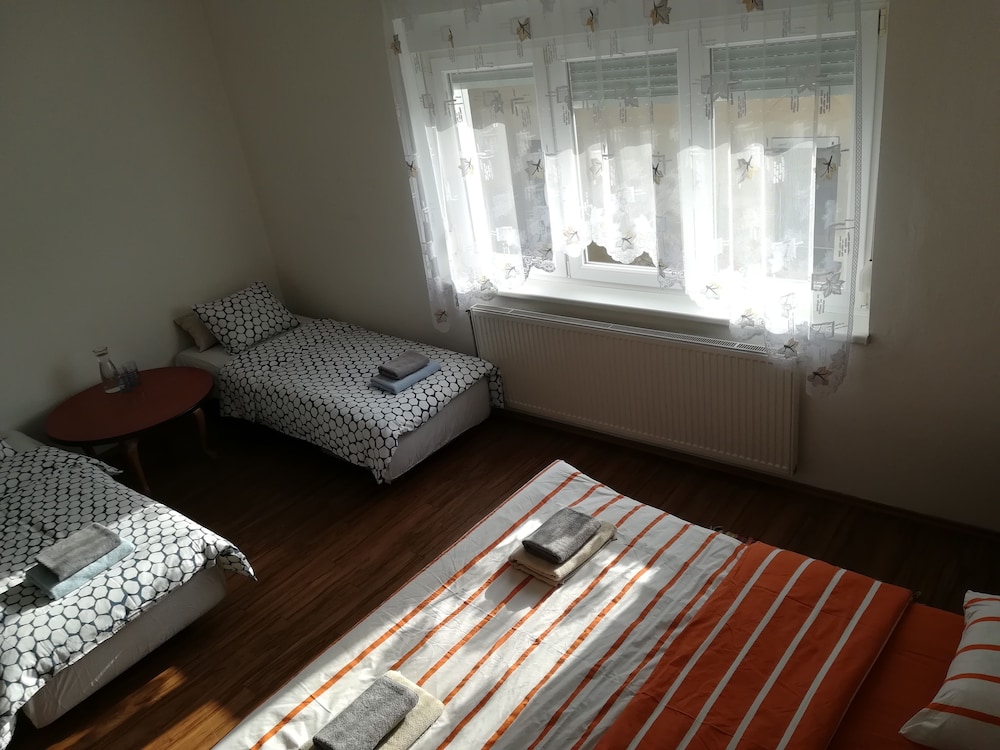 Family Guesthouse GreenSLO 30/50