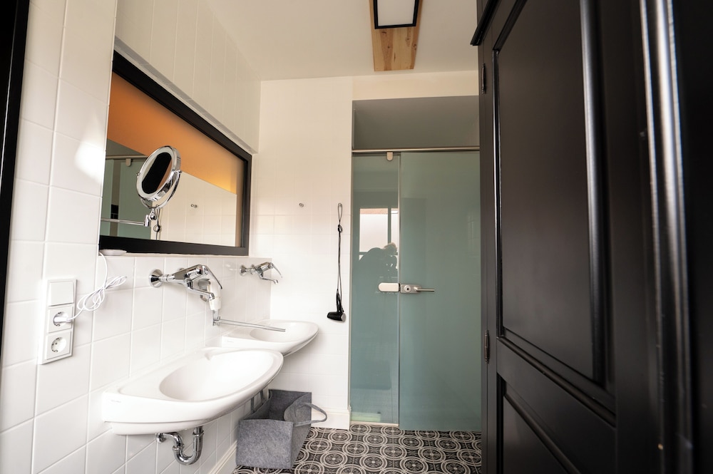 Alpenliebe Design Hotel 46/50
